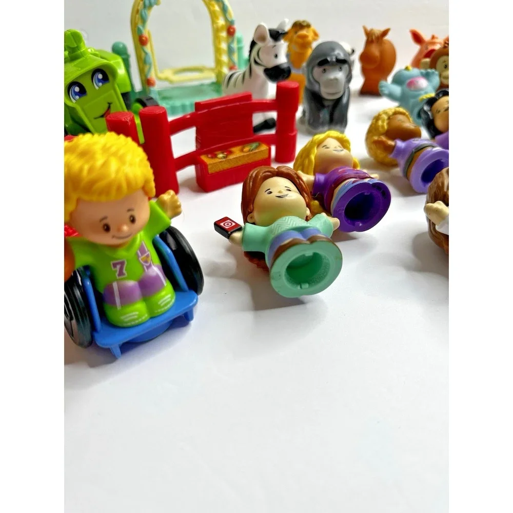 Fisher Price Little People Lot Tractor Animals Kids Adults 32 pcs